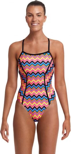 Acheter 🧨 Funkita Bond Girl One Piece Swimsuit Women, Multicolore ⌛