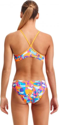 Sortie 🎁 Funkita Eco Racerback One Piece Swimsuit Girls, Multicolore 🤩 -Maillots de bain Soldes funkita eco racerback one piece swimsuit girls swim swan 3