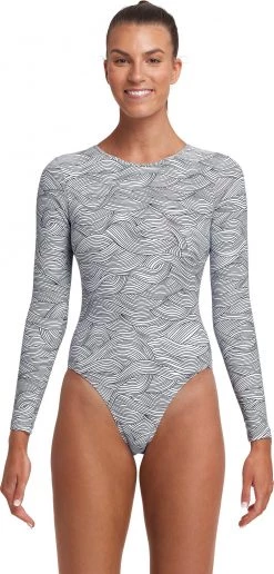 Top 10 🎉 Funkita Long Shot One Piece Swimsuit Women, blanc/noir 🎉