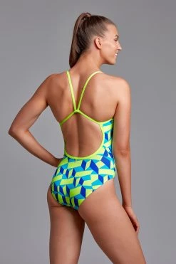 Meilleur prix 🥰 Funkita Single Strap One Piece Swimsuit 🧨 Women, Multicolore ✨ -Maillots de bain Soldes funkita single strap one piece swimsuit women blue blockers 5