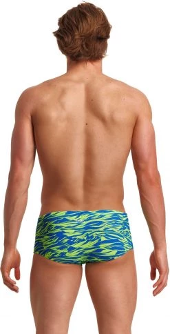 Le moins cher 🌟 Funky Trunks Sidewinder Trunks Men, bleu/vert 🛒 4 Le moins cher 🌟 Funky Trunks Sidewinder Trunks Men, bleu/vert 🛒 -Maillots de bain Soldes funky trunks sidewinder trunks men blizzard blitz 3 4